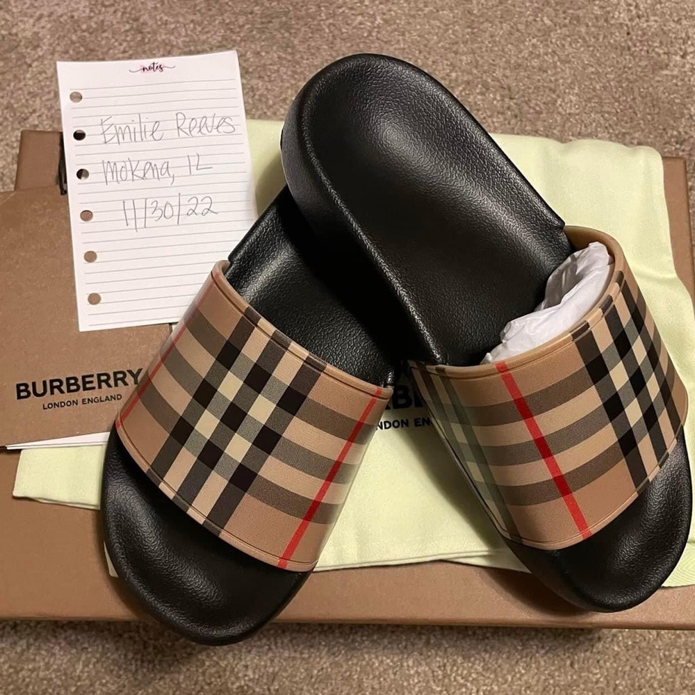 Burberry Slide Size35